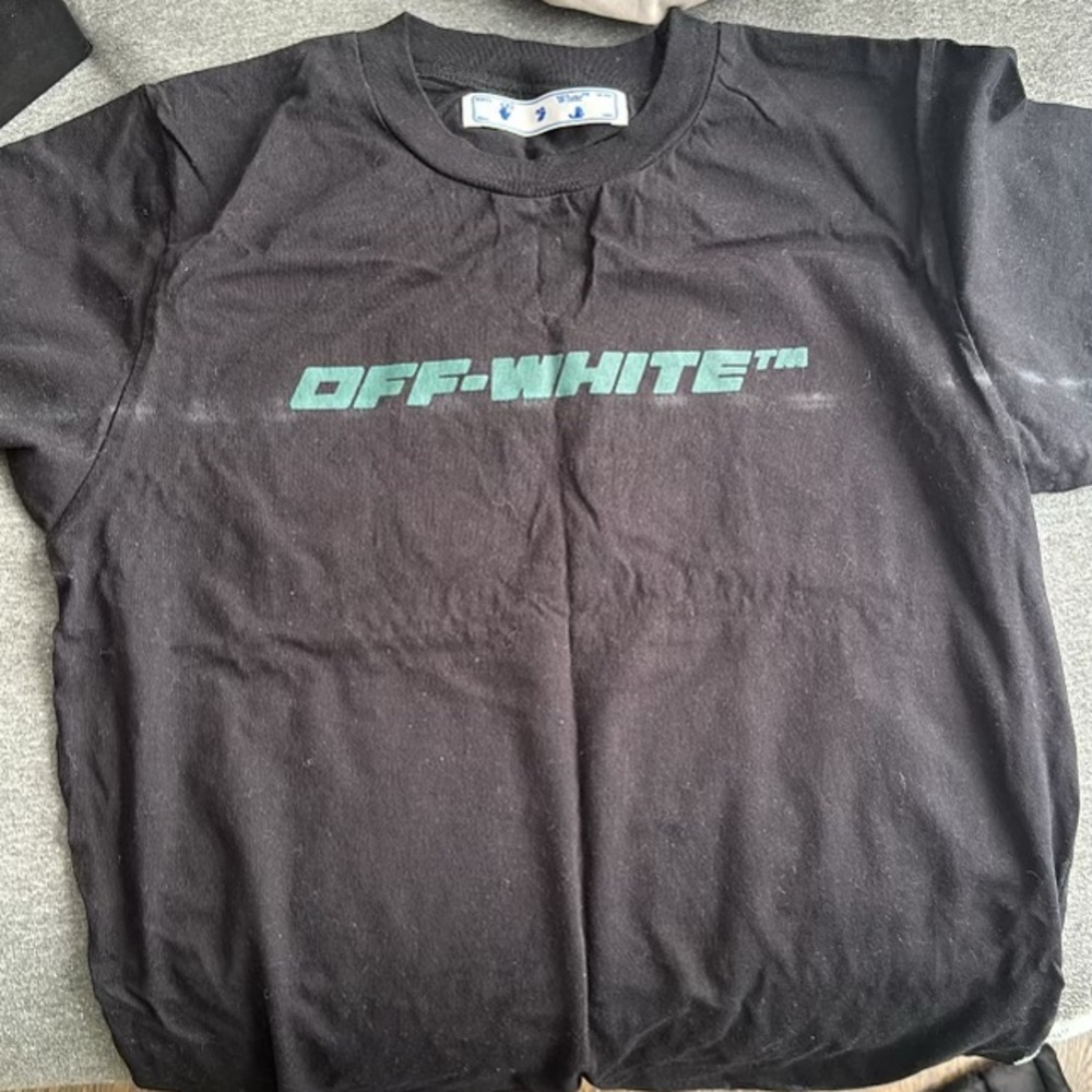 OFF WHITE tshirt